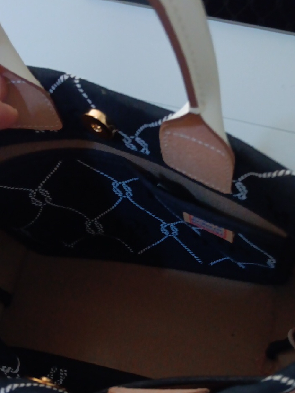 DOONEY & BOURKE..RARE FIND!..NEW!! - Picture 6 of 9